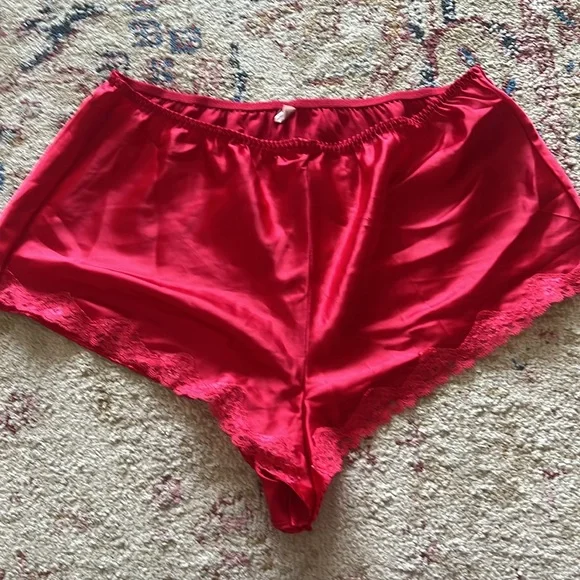 Victoria Secret Cami Set - Picture 3 of 4